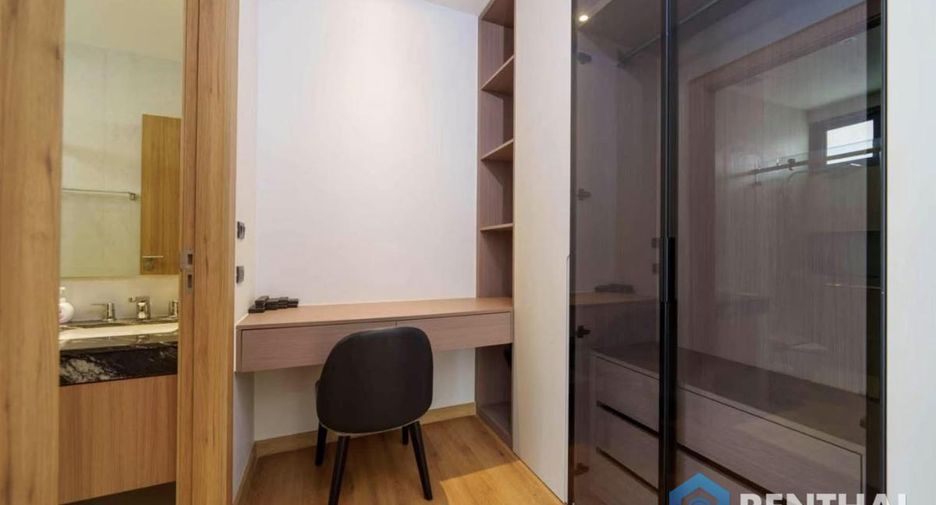 Haus zur Miete mit 5 Zimmer in Mueang Phuket, Phuket