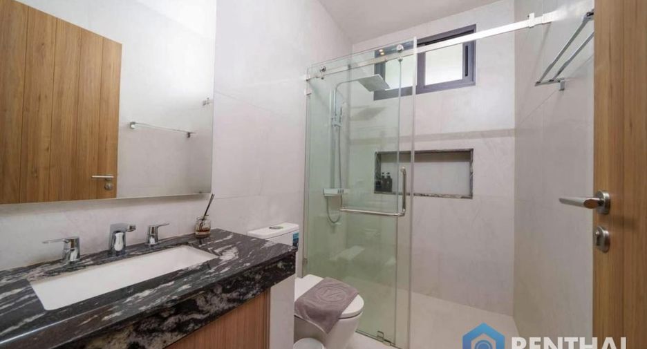 Haus zur Miete mit 5 Zimmer in Mueang Phuket, Phuket