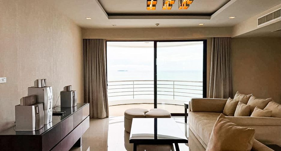 For sale 3 bedrooms condo in Bang Lamung, Chonburi