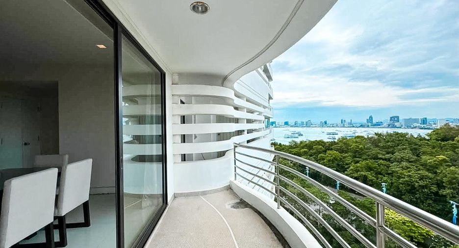 For sale 3 bedrooms condo in Bang Lamung, Chonburi