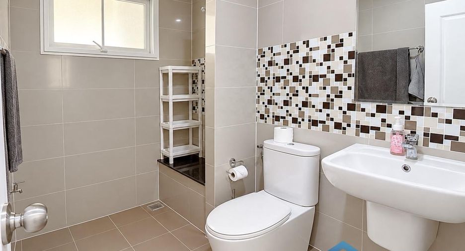 Haus zur Miete und zum Kauf mit 3 Zimmer in Mueang Phuket, Phuket