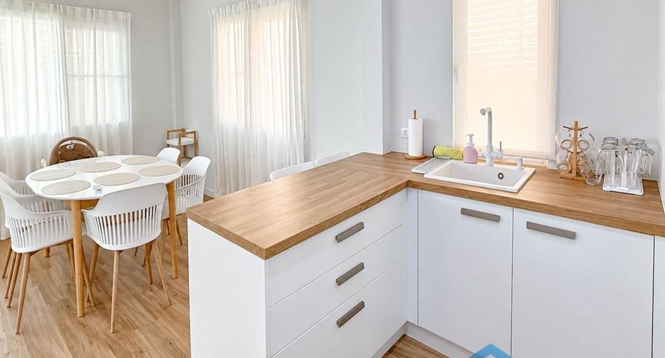 Haus zur Miete und zum Kauf mit 3 Zimmer in Mueang Phuket, Phuket