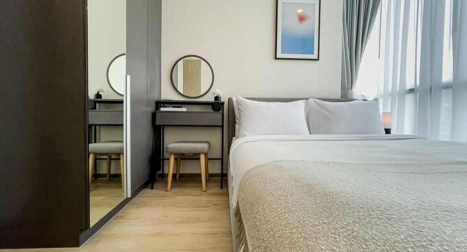 For sale 2 bedrooms condo in Huai Khwang, Bangkok