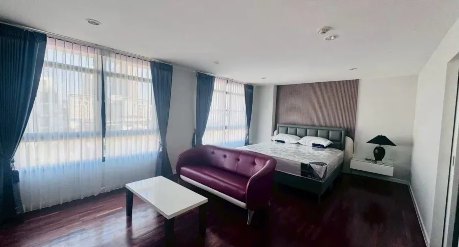 For rent studio apartment in Watthana, Bangkok