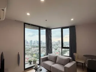 À louer 2 chambres condo à Bang Na, Bangkok
