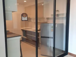 Аренда 1 кровать кондо в Кхлонг Сан, Бангкок