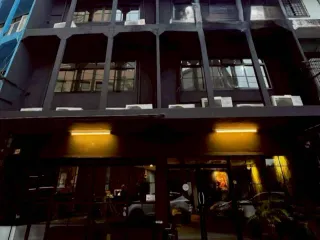 Gewerbefläche zum Kauf mit 7 Zimmer in Chatuchak, Bangkok