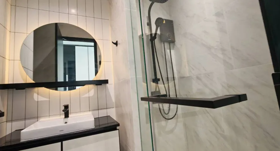 For rent 1 bed condo in Khlong San, Bangkok