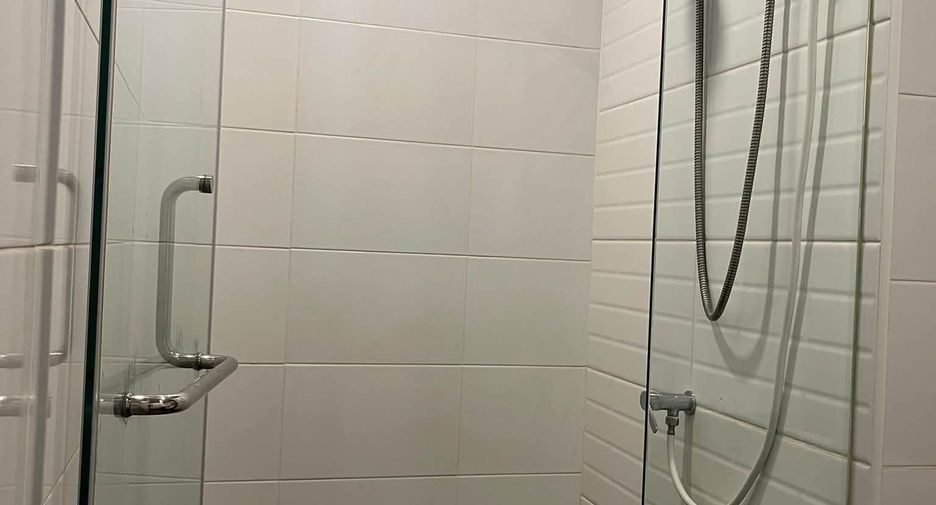 For rent 1 bed condo in Thon Buri, Bangkok