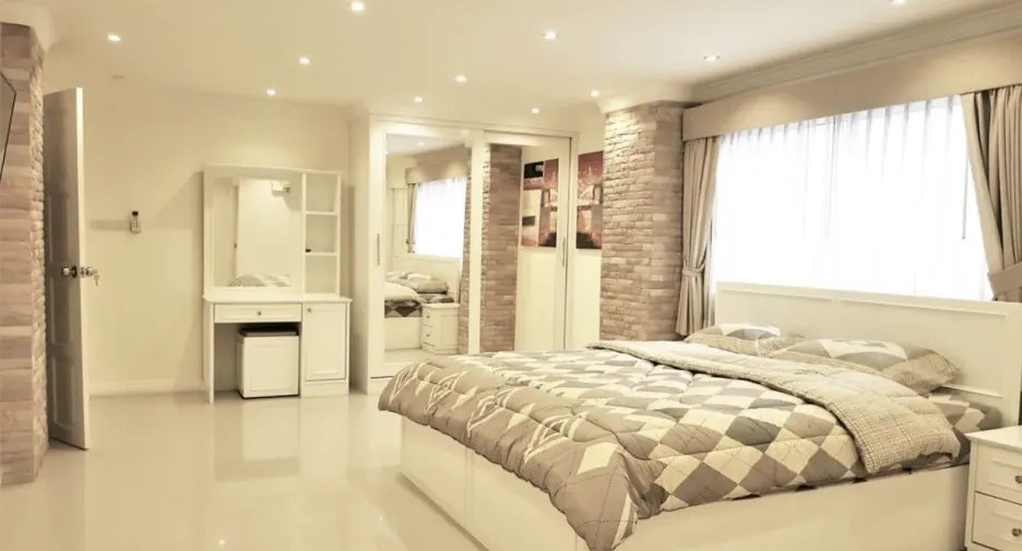 For sale and for rent 2 bedrooms condo in Bang Lamung, Chonburi