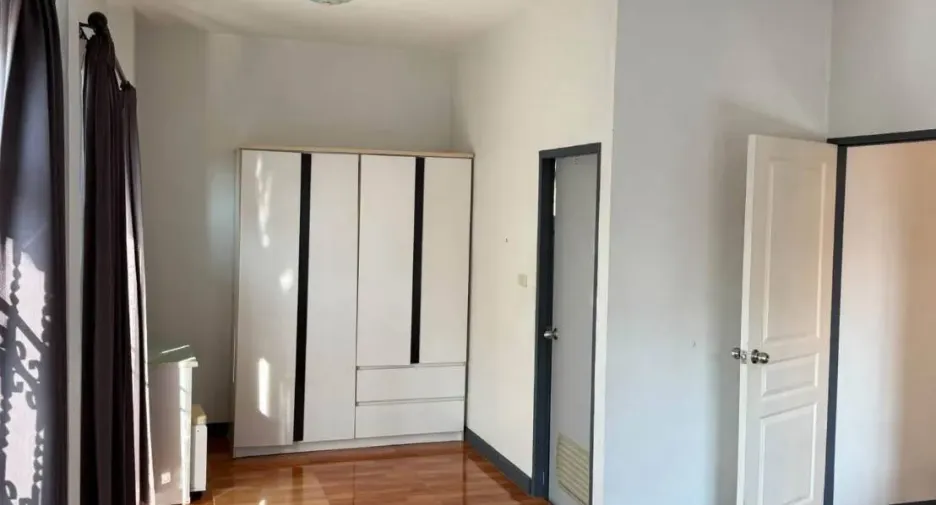 For rent 4 bedrooms house in Hang Dong, Chiang Mai