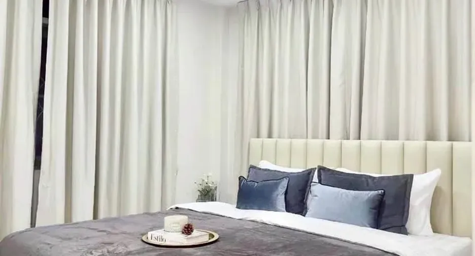 For rent 4 bedrooms house in Huai Khwang, Bangkok