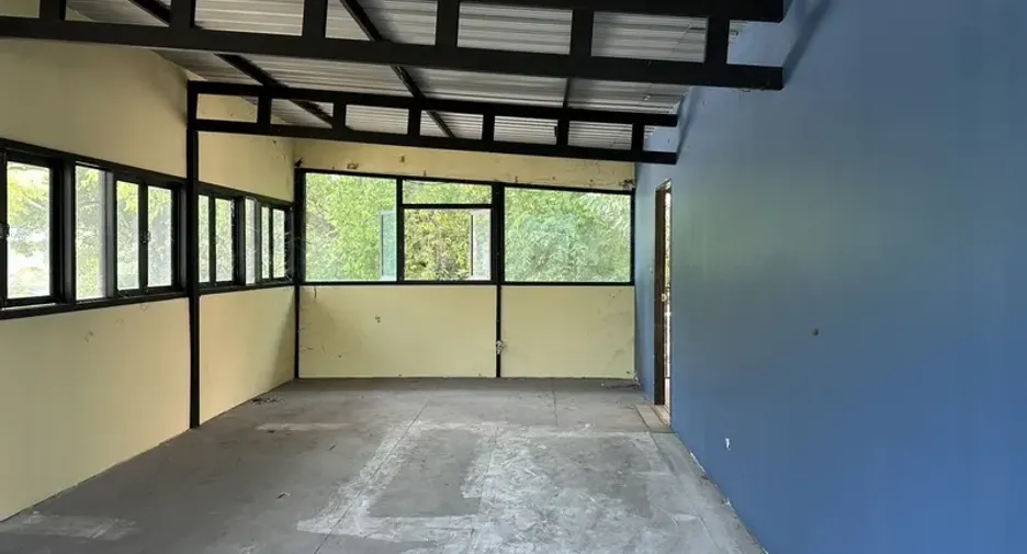 For rent warehouse in Watthana, Bangkok