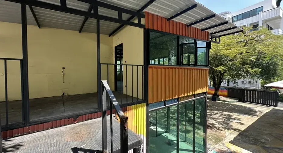 For rent warehouse in Watthana, Bangkok