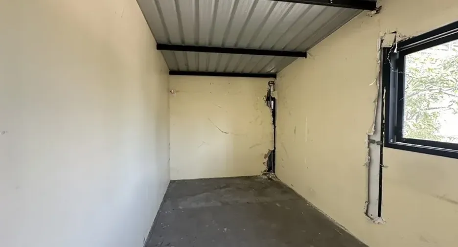 For rent warehouse in Watthana, Bangkok