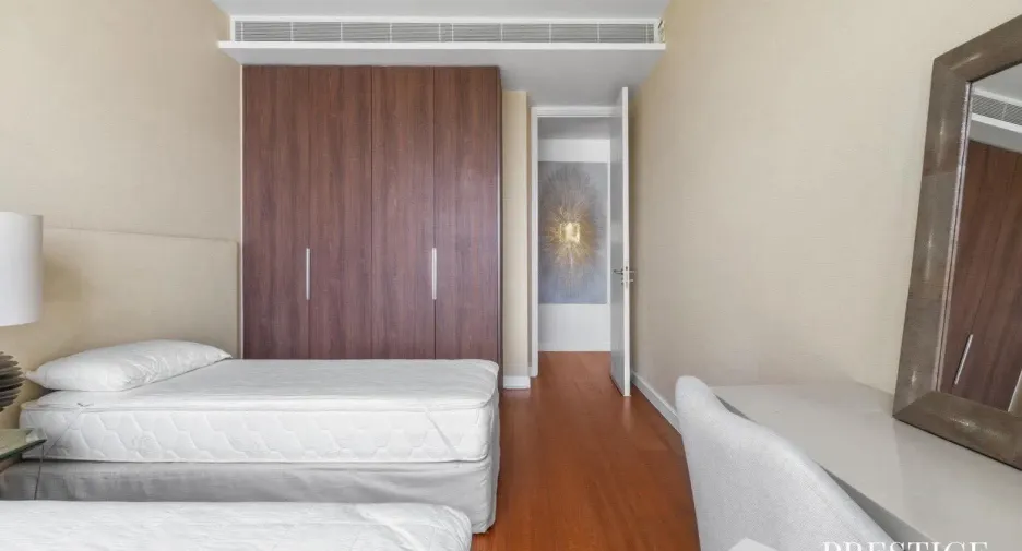 For sale 2 bedrooms condo in Pathum Wan, Bangkok