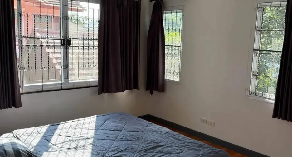 For rent 4 bedrooms house in Hang Dong, Chiang Mai