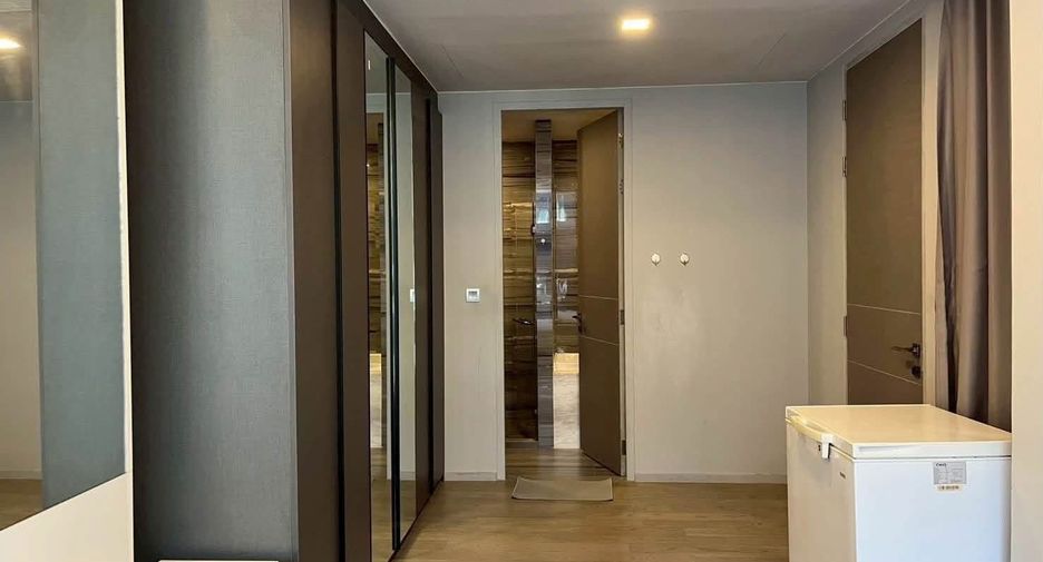 For sale そして for rent 2 ベッドルーム condo in Watthana, Bangkok