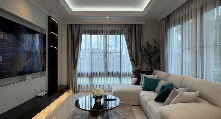 Casa en alquiler de 4 habitaciones en Mueang Phuket, Phuket