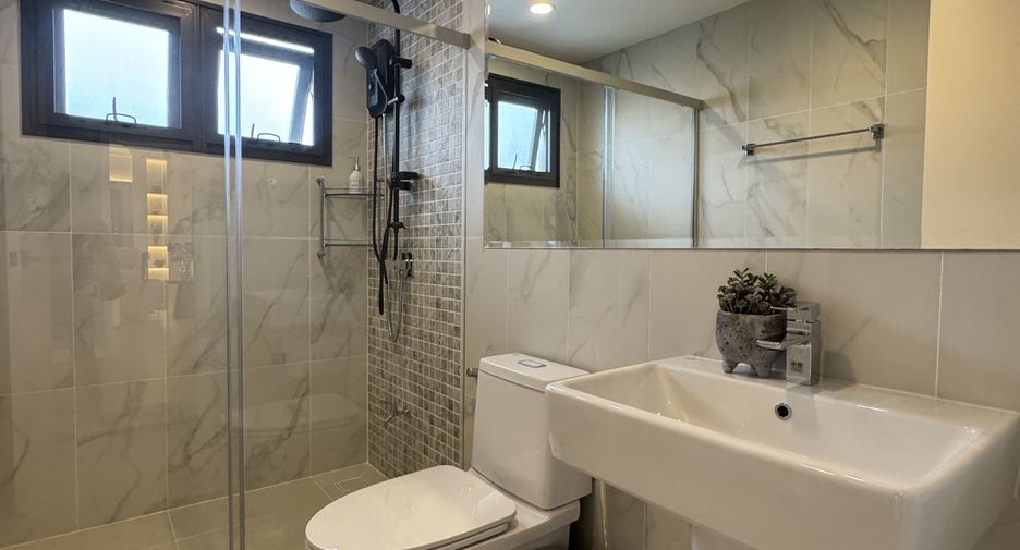 Casa en alquiler de 4 habitaciones en Mueang Phuket, Phuket