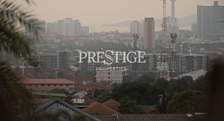 For sale 6 ベッドルーム house in Bang Lamung, Chonburi