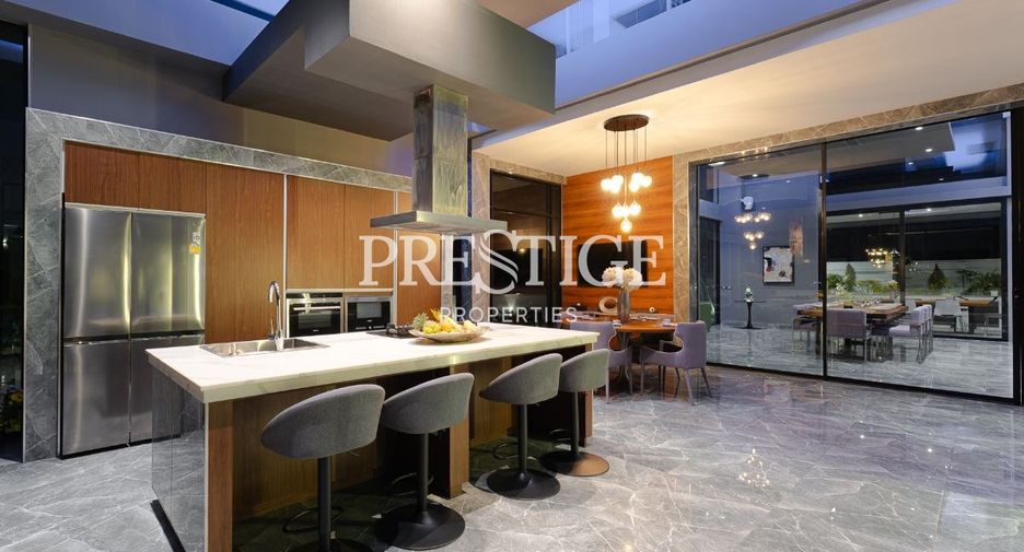 For sale 6 ベッドルーム house in Bang Lamung, Chonburi