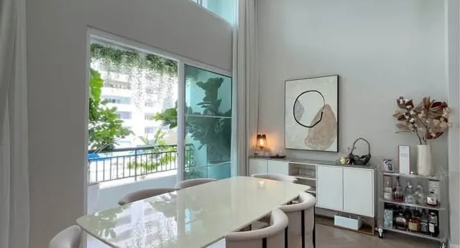 For rent 3 bedrooms condo in Watthana, Bangkok