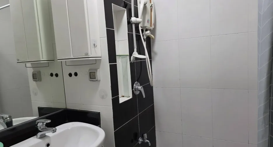 For sale and for rent 1 bed condo in Thon Buri, Bangkok