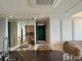 Condo en alquiler de 2 habitaciones en Yan Nawa, Bangkok