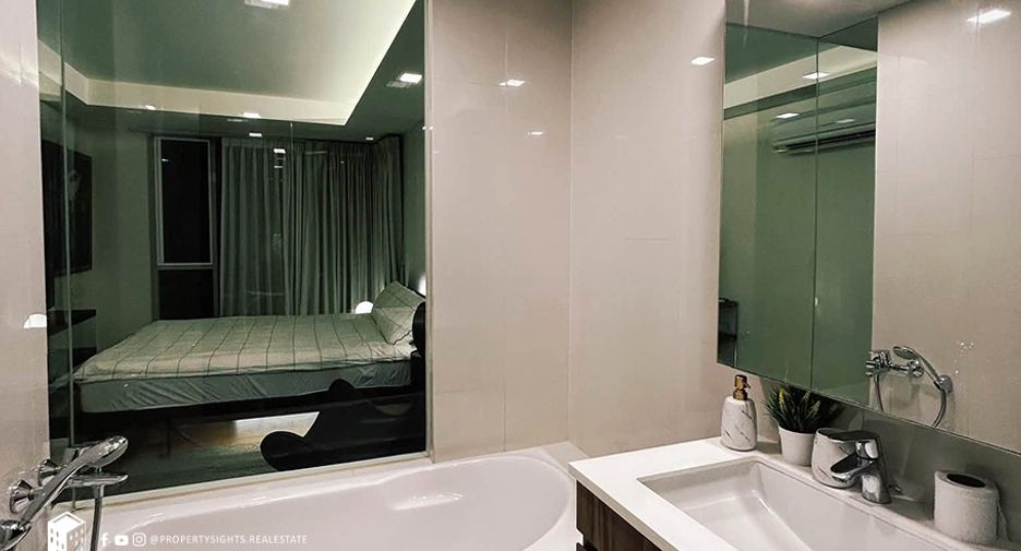 For rent 2 ベッドルーム condo in Watthana, Bangkok