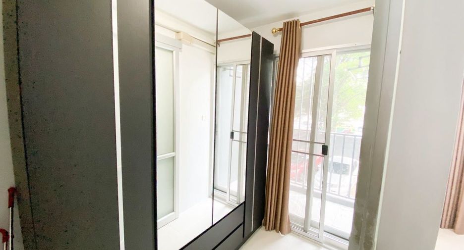 For rent 2 bedrooms condo in Lat Krabang, Bangkok