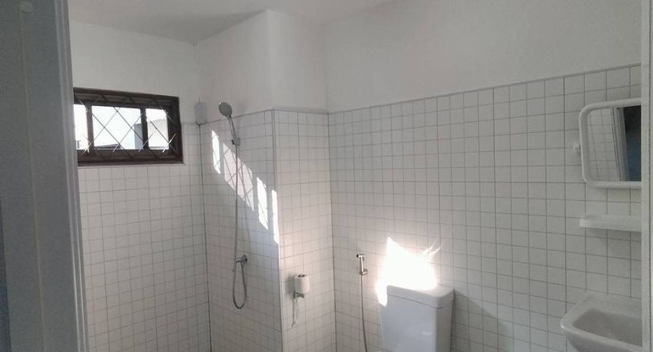 For rent retail Space in Mueang Chiang Mai, Chiang Mai