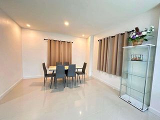 For rent 3 bedrooms house in San Kamphaeng, Chiang Mai
