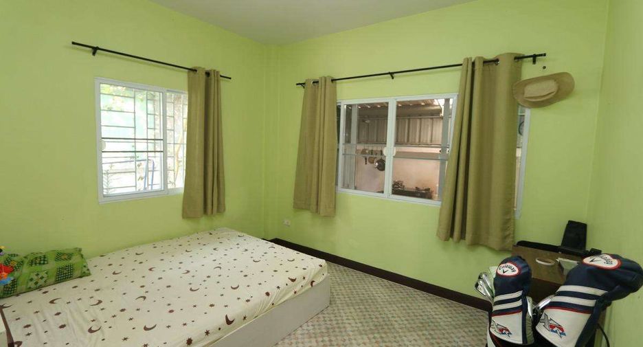 For rent 3 bedrooms house in San Kamphaeng, Chiang Mai