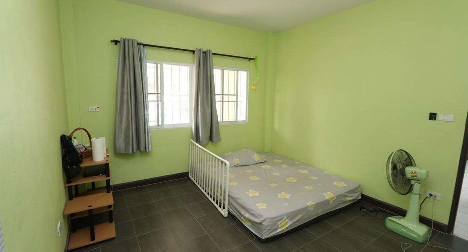 For rent 3 bedrooms house in San Kamphaeng, Chiang Mai