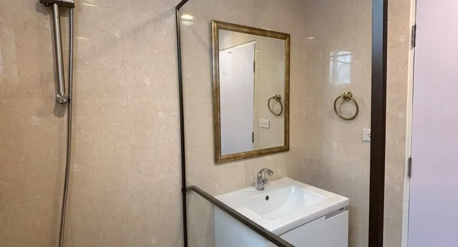 À vendre studio condo à Hua Hin, Prachuap Khiri Khan