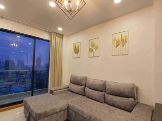 À louer 2 chambres condo à Khlong San, Bangkok