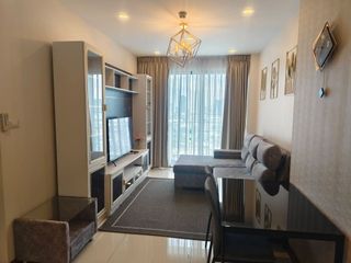À louer 2 chambres condo à Khlong San, Bangkok