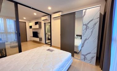 À louer 1 chambre condo à Huai Khwang, Bangkok