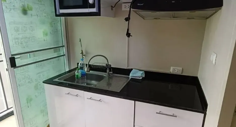 Wohnung zur Miete mit 1 Zimmer in Lat Krabang, Bangkok