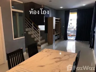 For rent 4 bedrooms townhouse in Bang Phli, Samut Prakan