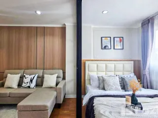 À vendre studio condo à Huai Khwang, Bangkok