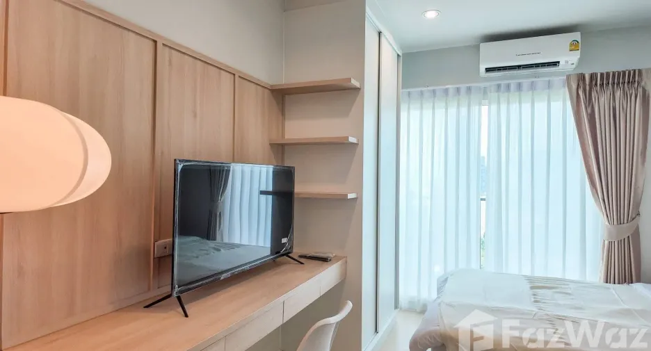 For rent studio condo in Thon Buri, Bangkok