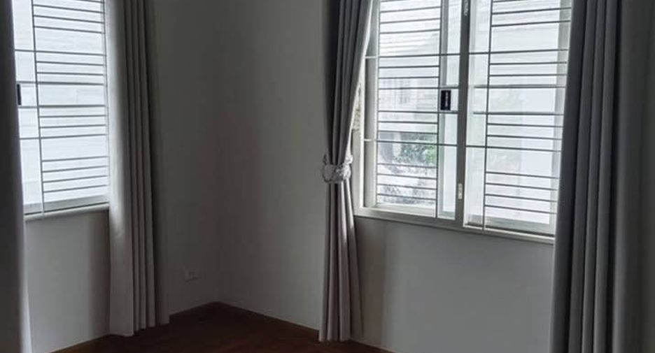 For sale 3 bedrooms house in Si Racha, Chonburi
