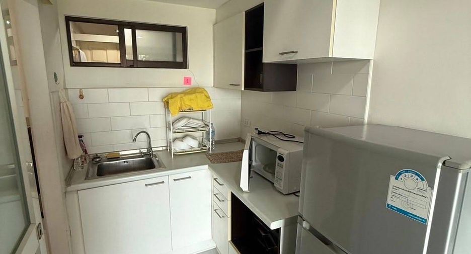 For rent 1 bed condo in Yan Nawa, Bangkok