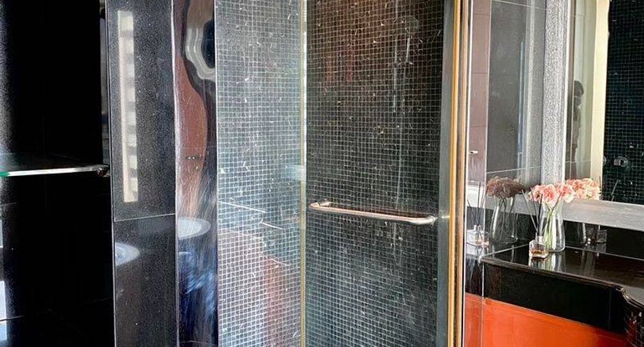 For rent 2 ベッドルーム condo in Sathon, Bangkok