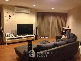 For rent 3 bedrooms condo in Huai Khwang, Bangkok