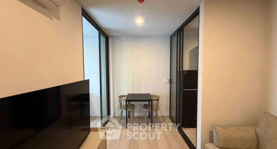 Condo en alquiler de 1 habitaciones en Phra Khanong, Bangkok