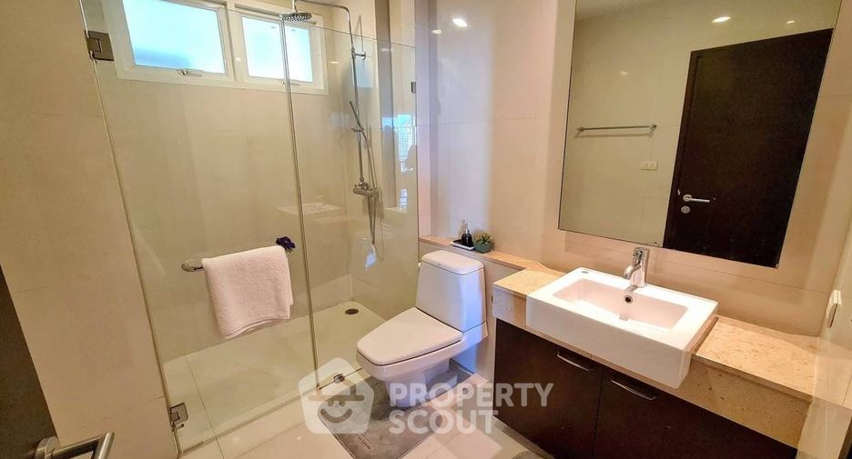 Apartamento en alquiler de 2 habitaciones en Watthana, Bangkok