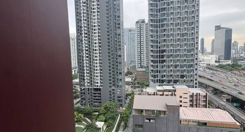 Wohnung zur Miete mit 1 Zimmer in Huai Khwang, Bangkok